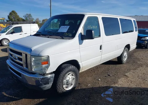 2011 Ford Econoline E350 Super Duty Wagon z USA, uszkodzony, nr VIN 1FBSS3BL7BDA75015